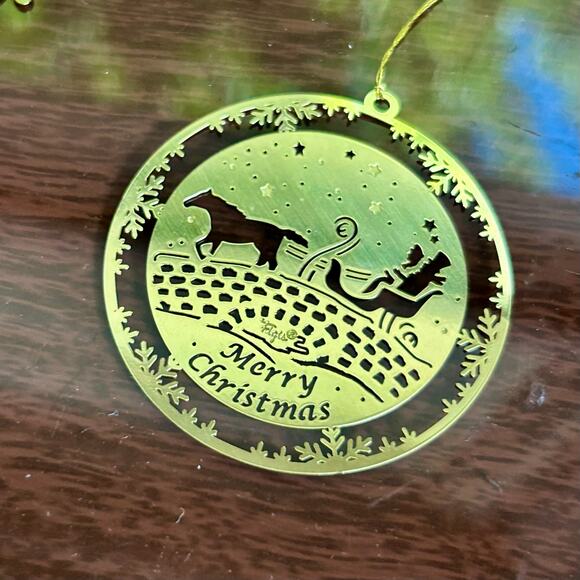 Lot of 7 Vintage Brass-Tone Cutout Christmas Ornaments - Picture 7 of 11